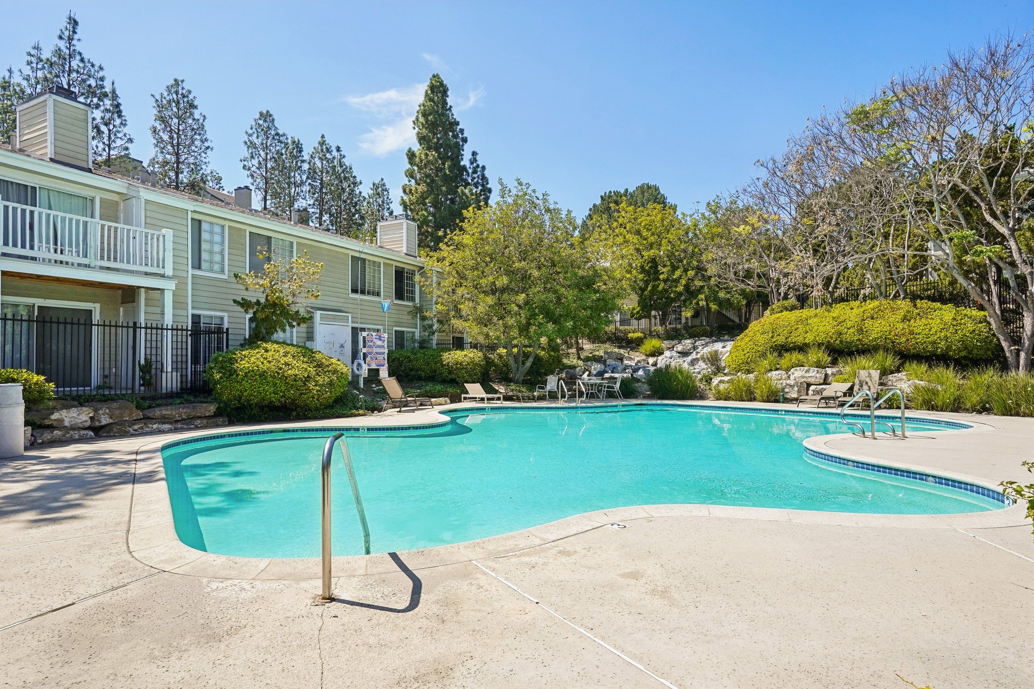 Brett Pl-2403-902.jpg