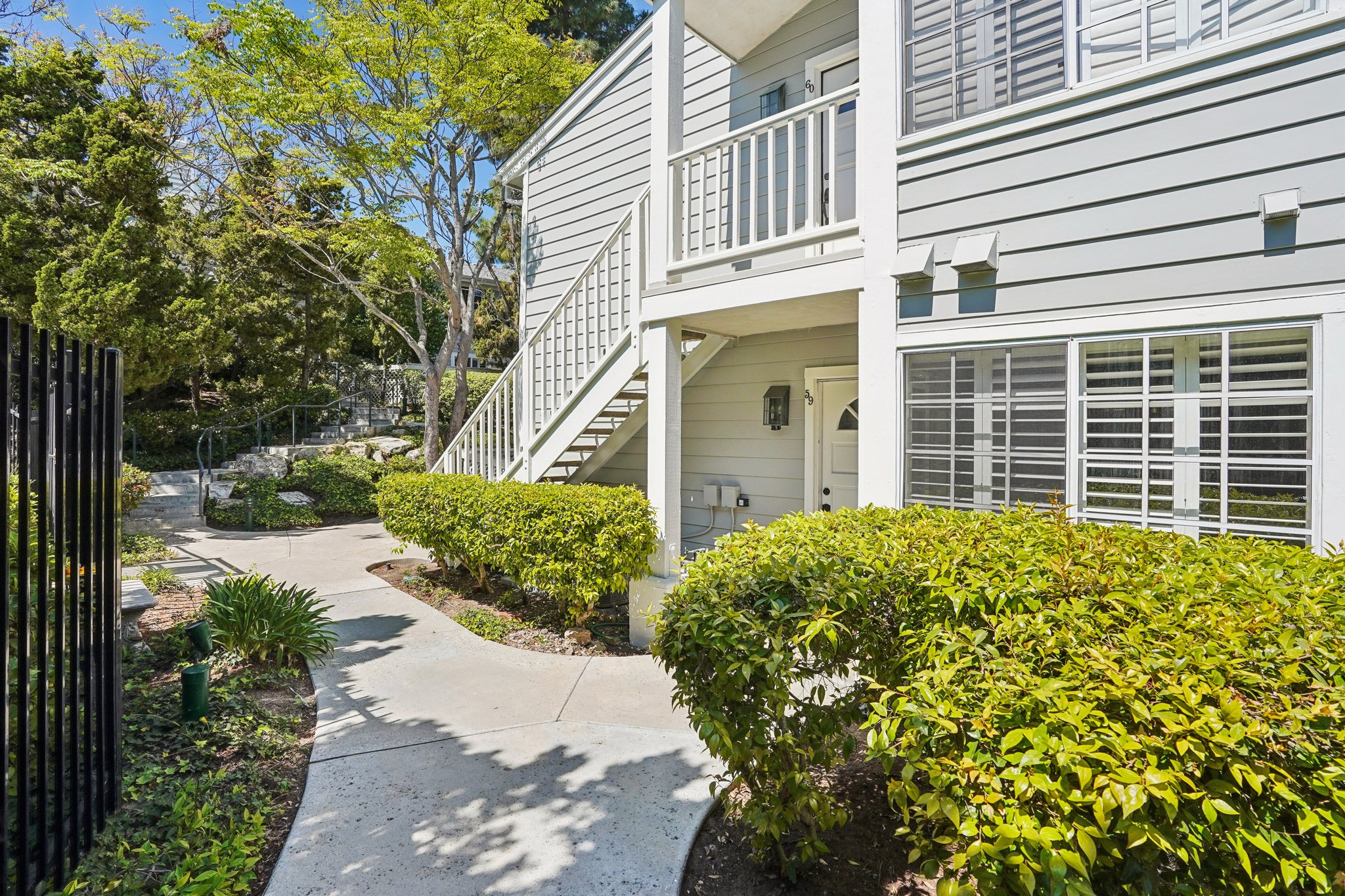 Brett Pl-2403-903.jpg