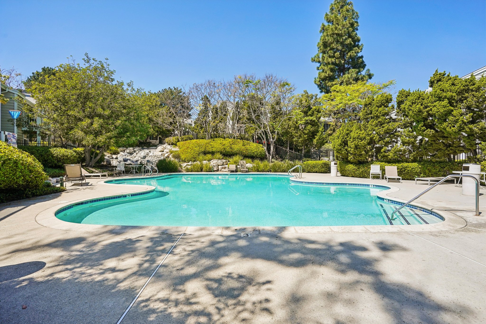 Brett Pl-2403-905.jpg