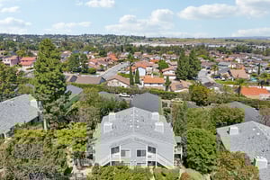 Brett Pl-S2403-033.jpg