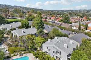 Brett Pl-S2403-034.jpg