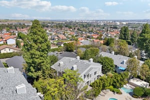 Brett Pl-S2403-035.jpg