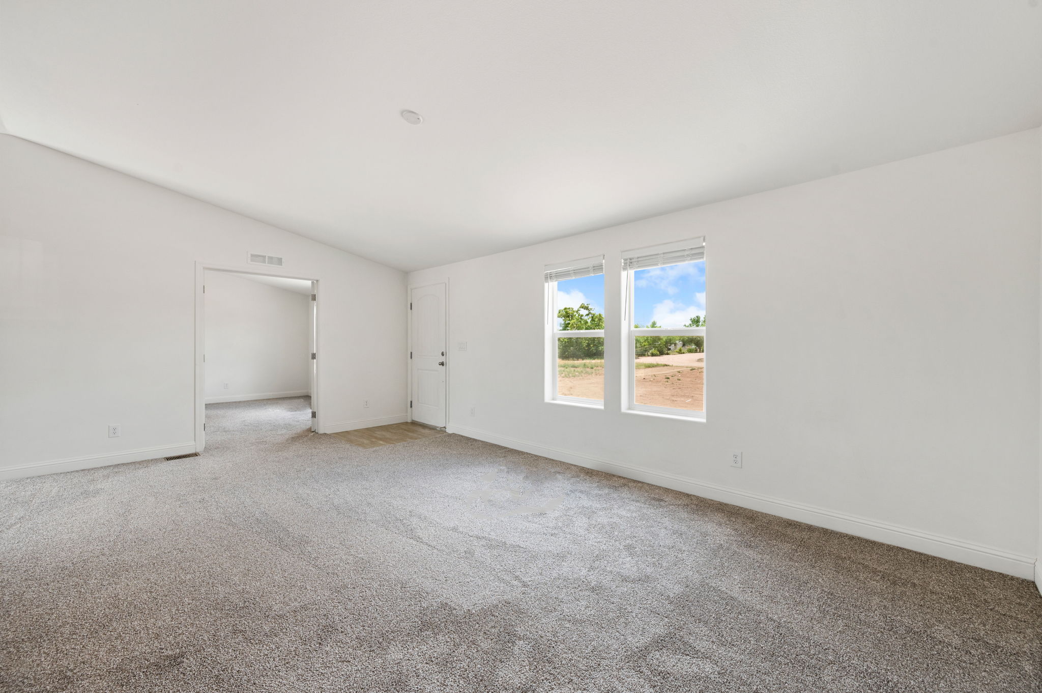 Living Room (2)