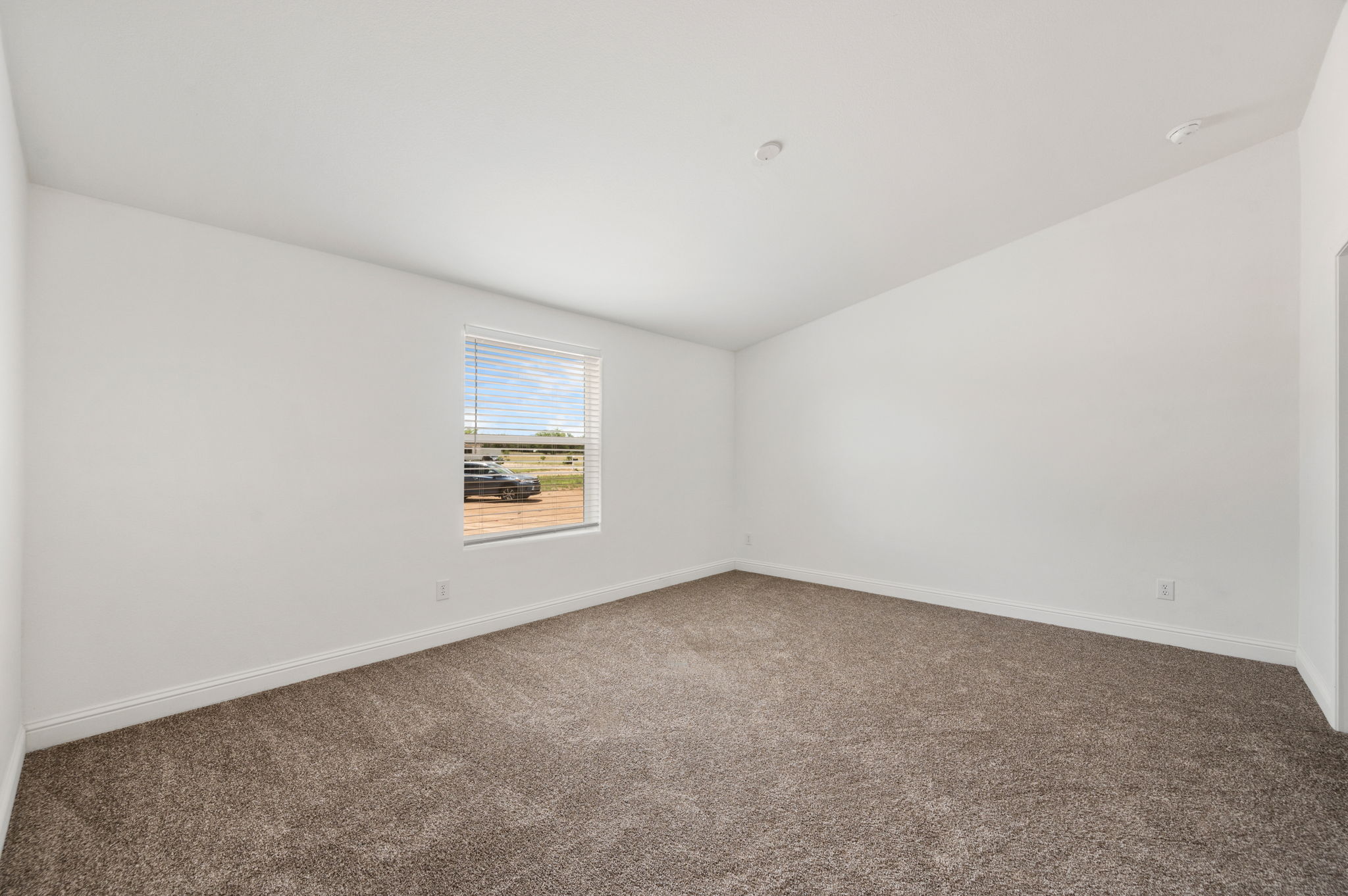 Primary Bedroom (1)