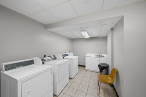  Photo 34
