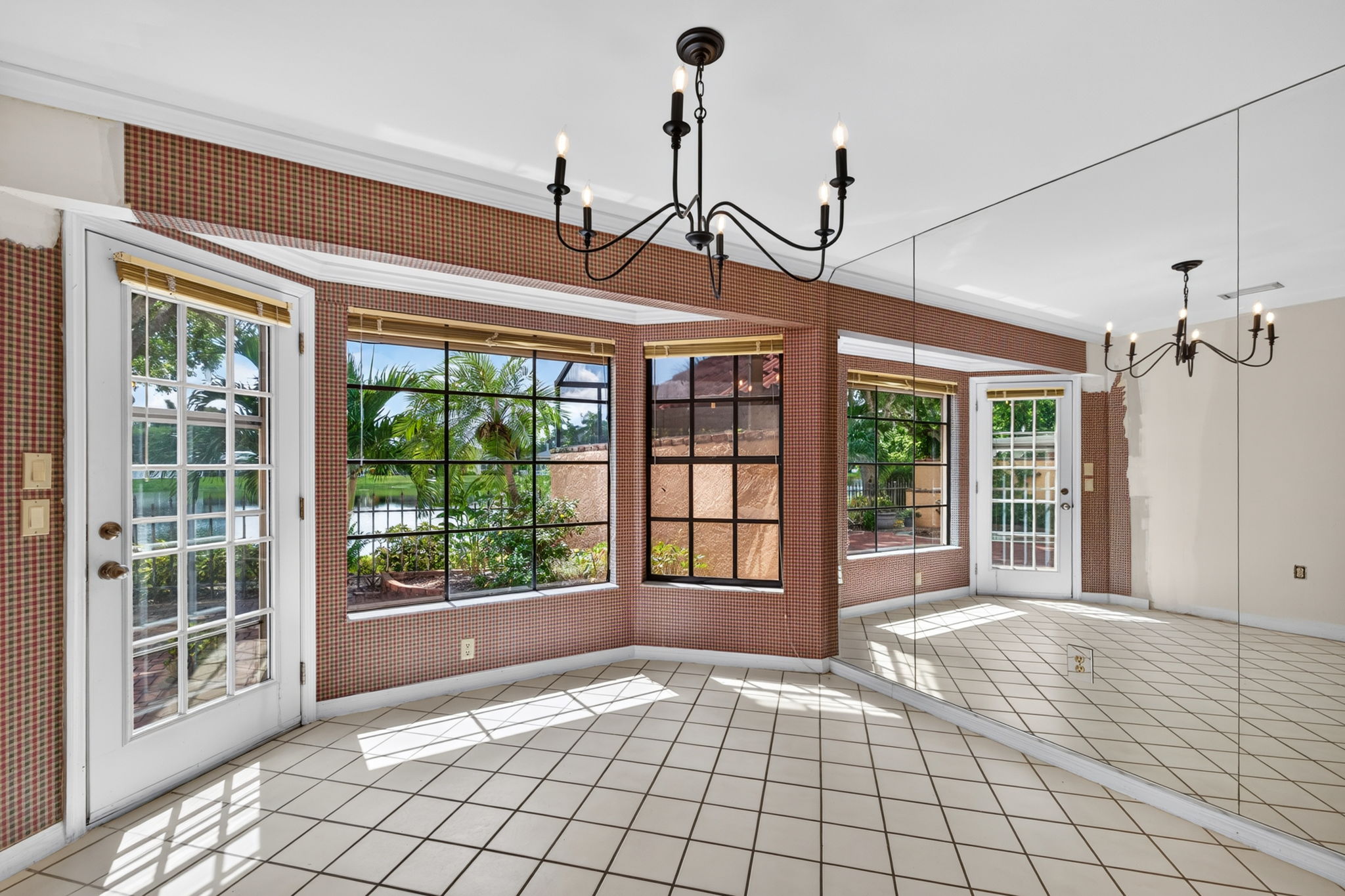 Dining Room 1 of 2