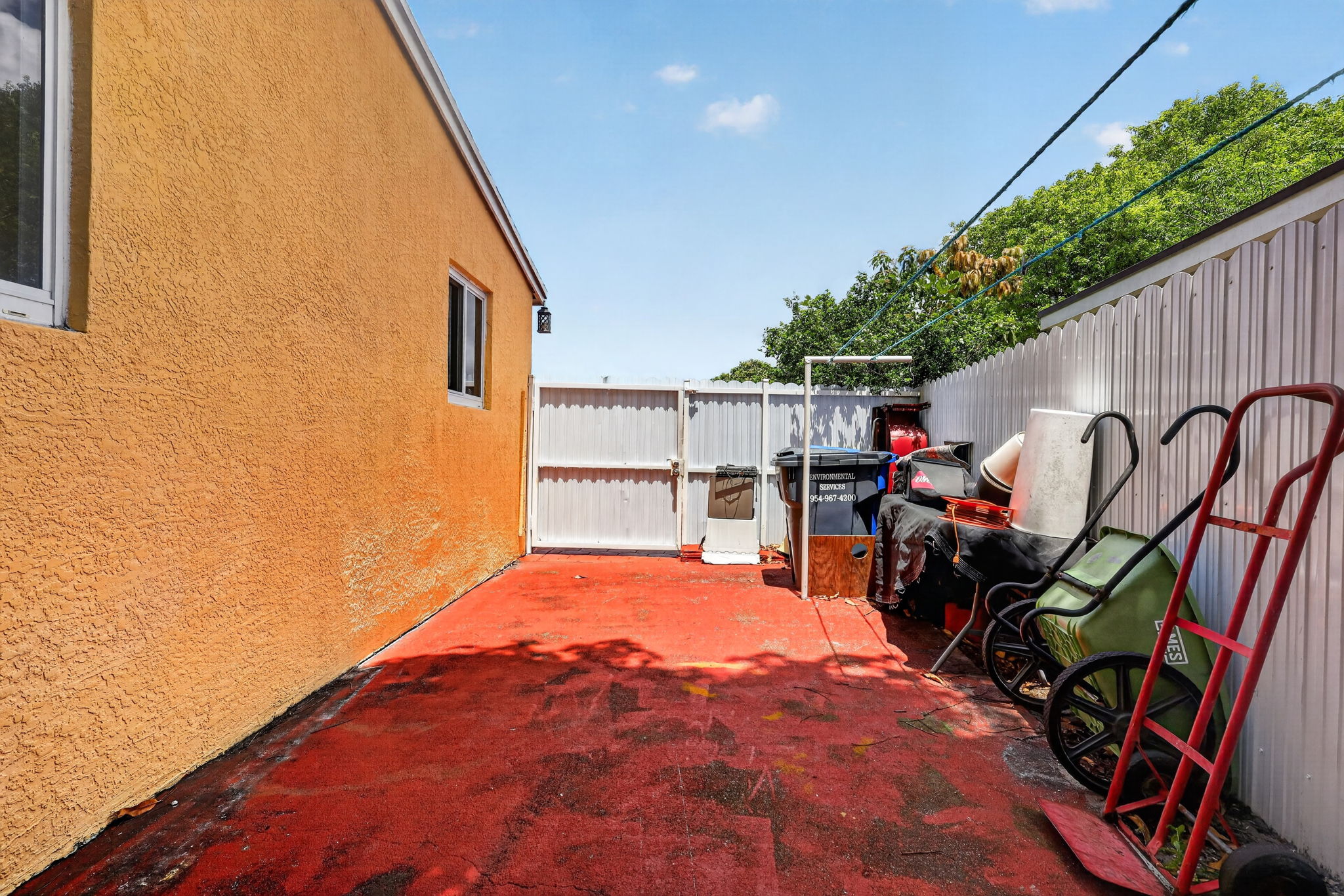  Photo 42