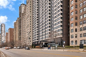 1440 N Lake Shore Dr 19A_002
