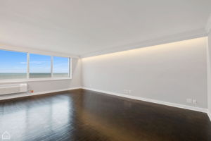1440 N Lake Shore Dr 19A_005