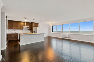 1440 N Lake Shore Dr 19A_006