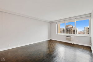 1440 N Lake Shore Dr 19A_025