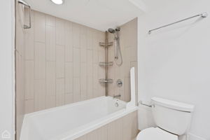 1440 N Lake Shore Dr 19A_028