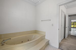  Photo 34