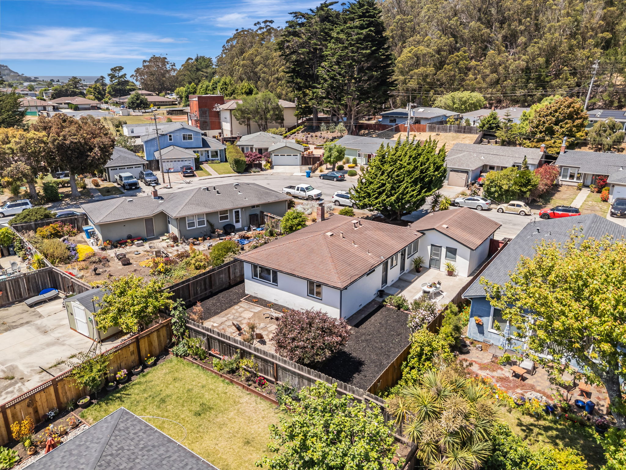 009_AERIAL_ 1440 Serra Dr
