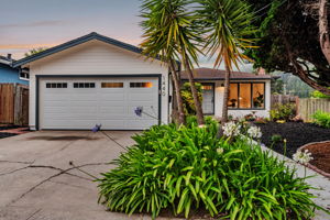 001_TWILIGHT_ 1440 Serra Dr