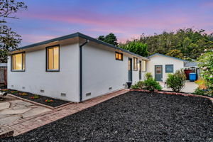 016_TWILIGHT_ 1440 Serra Dr