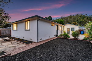 022_TWILIGHT_ 1440 Serra Dr