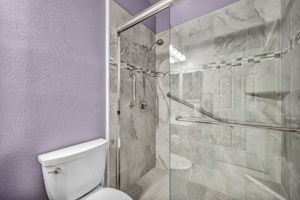  Photo 51
