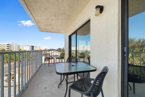 POR 14401 Gulf Blvd 306 056