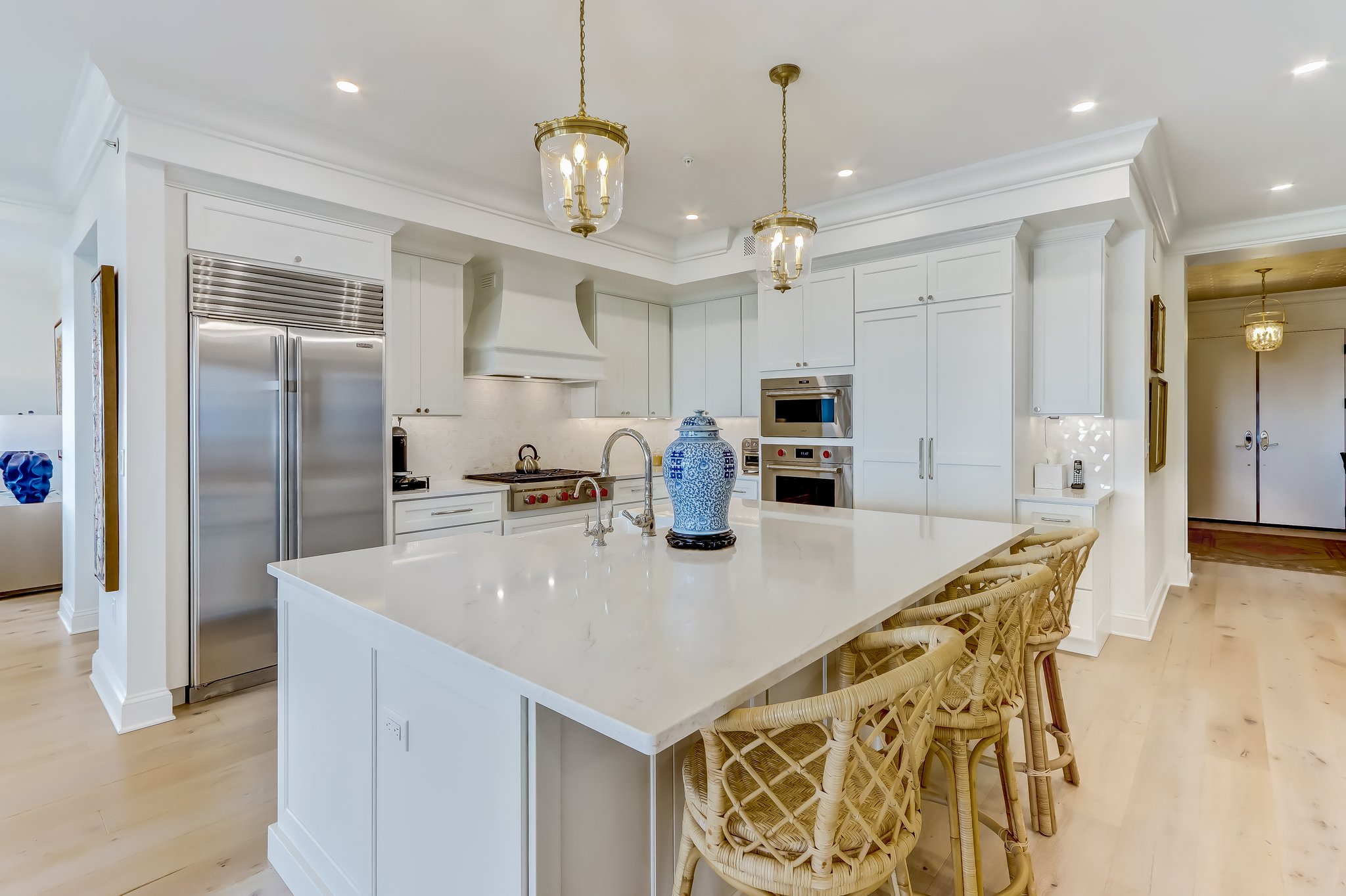 Kitchen/Breakfast Bar