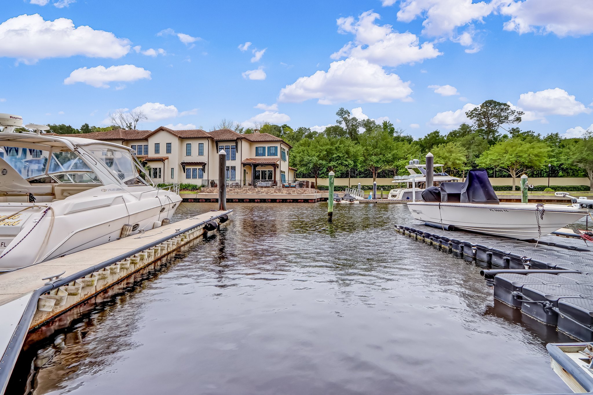 Dock