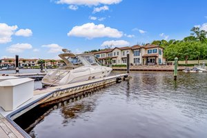 Dock