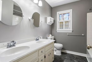 28-Hall Bath