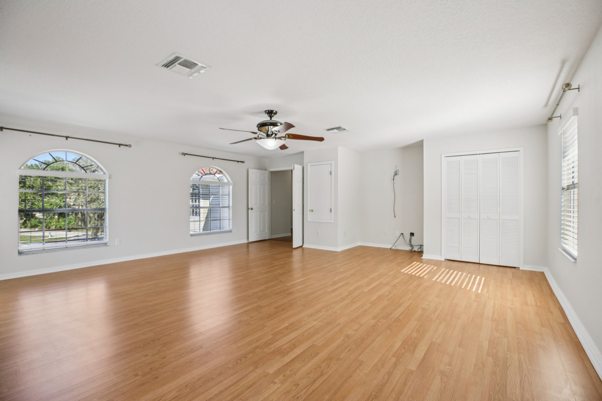 Stamford Cir-S1911-031.jpg