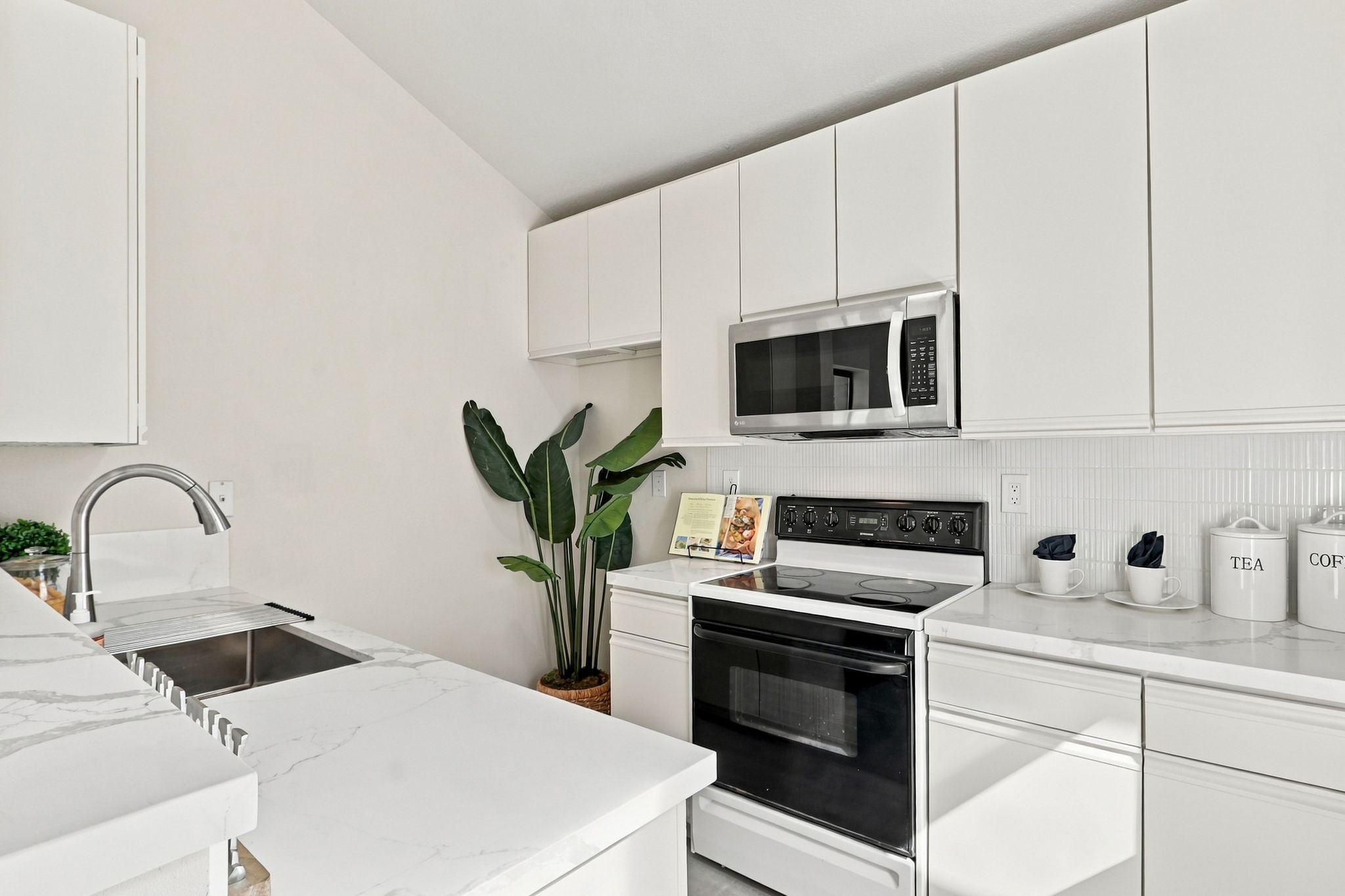 010_F8_1441 Rocklin Ct