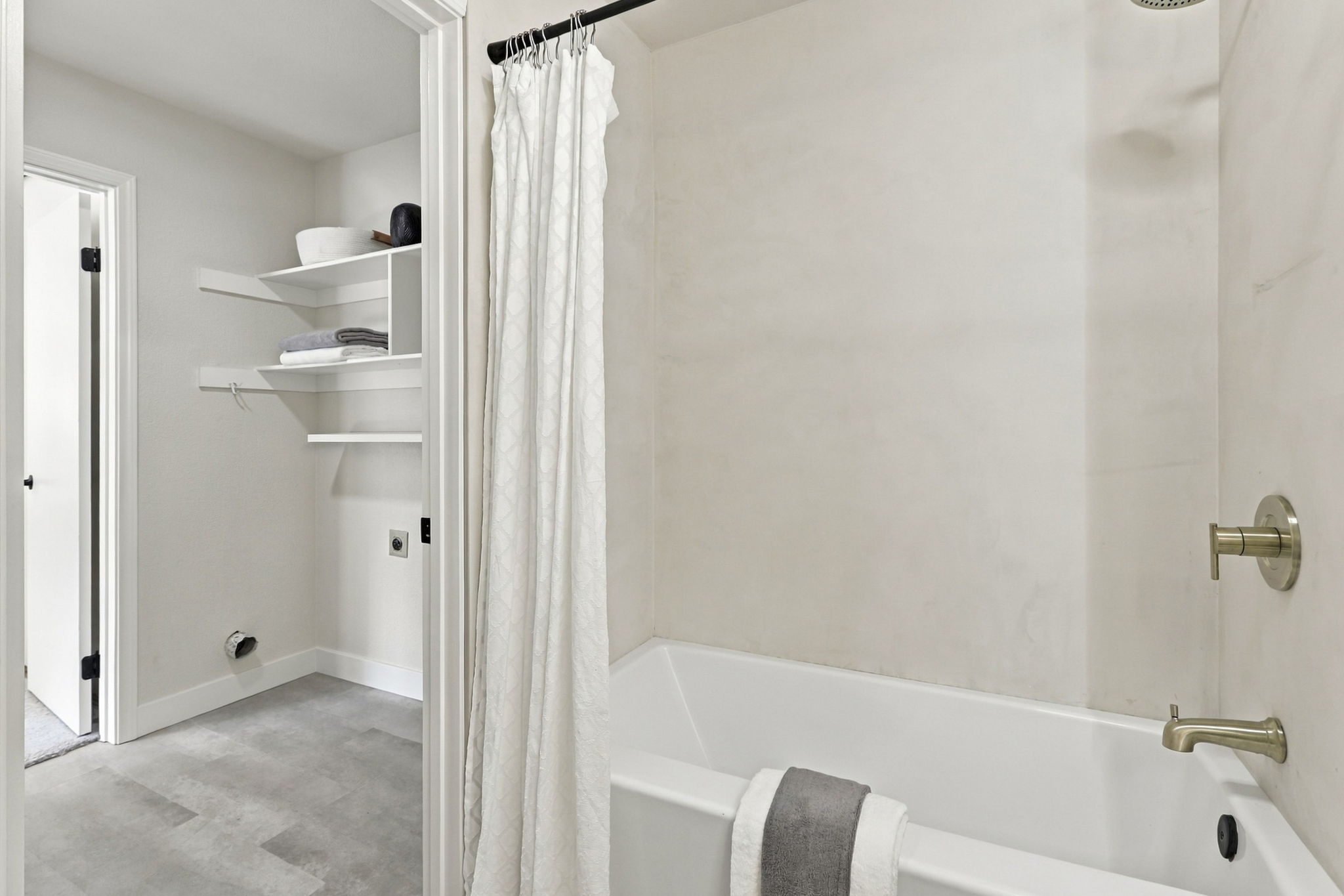 030_F8_1441 Rocklin Ct