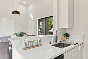 011_F8_1441 Rocklin Ct