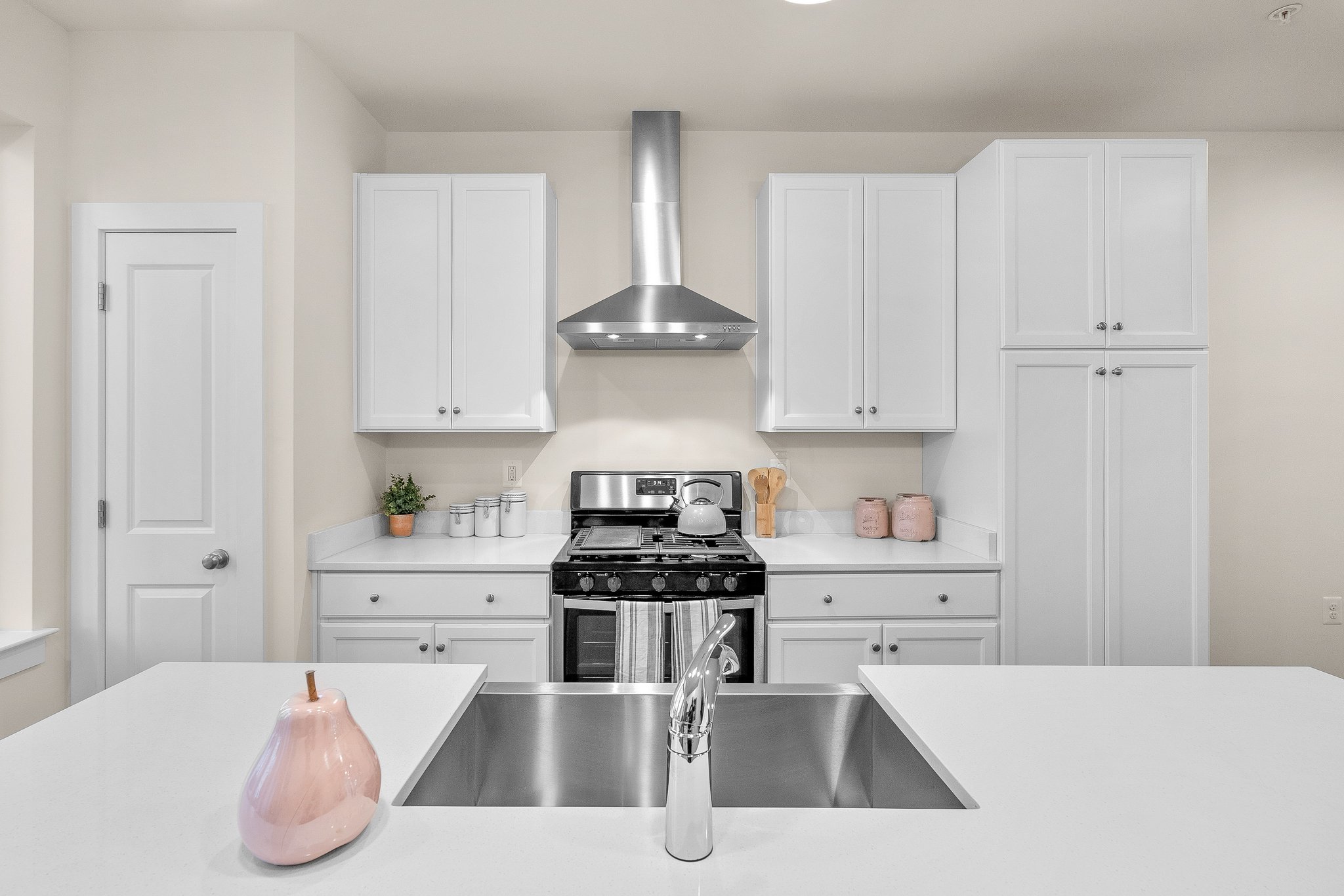 15. Wheyfield Dr.jpg