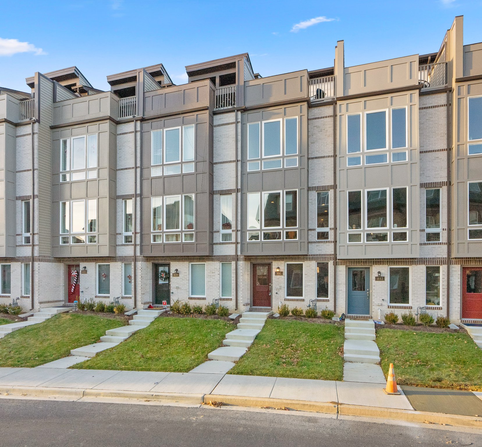 04. Wheyfield Dr.jpg