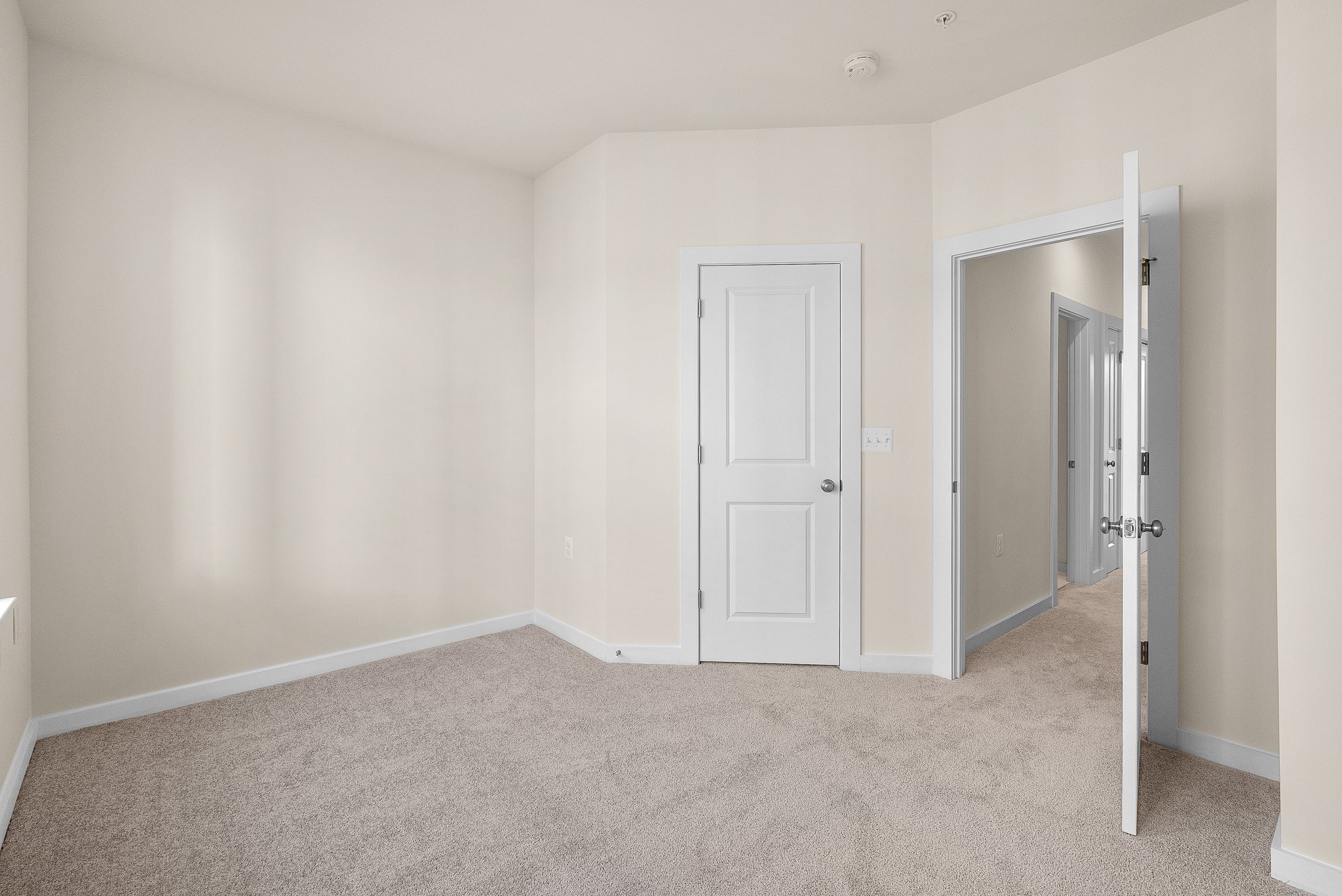 26. Wheyfield Dr.jpg