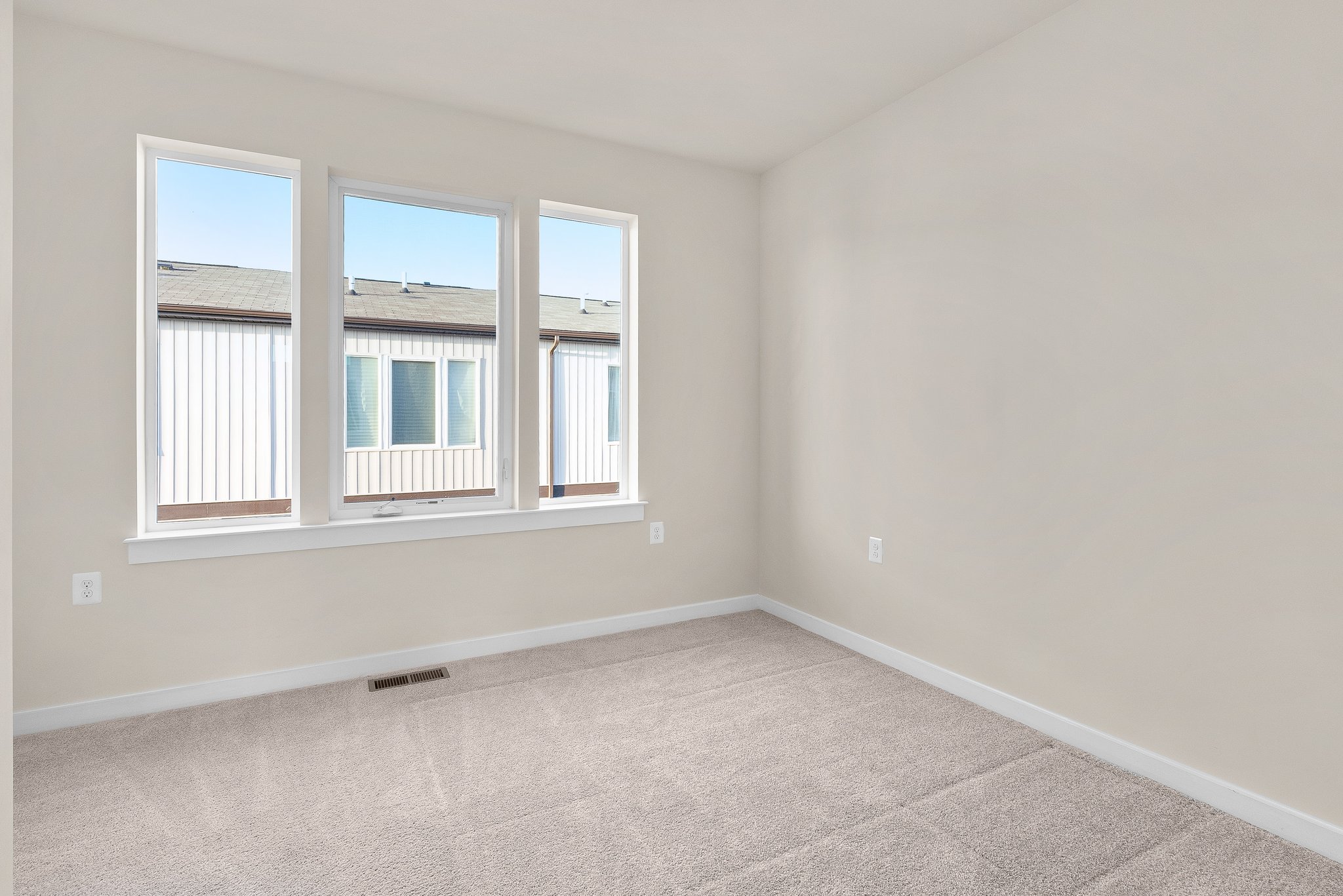 32. Wheyfield Dr.jpg