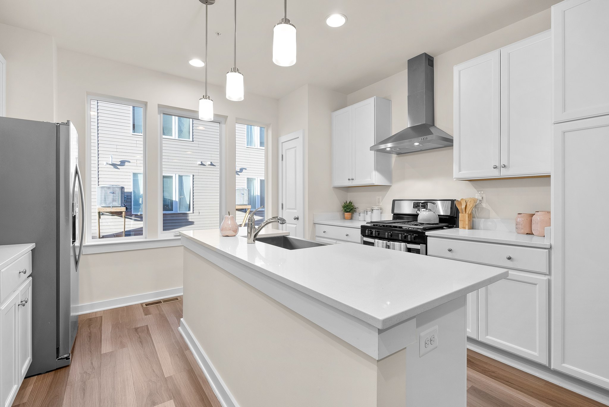 09. Wheyfield Dr.jpg