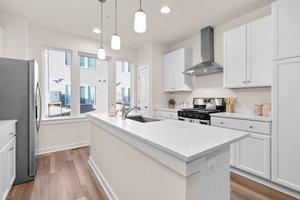 09. Wheyfield Dr.jpg