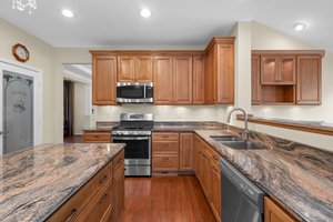 17. 14413 Autumn Crest Rd.jpg