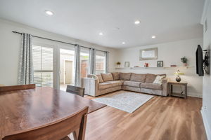 012_14413 Kings Ct