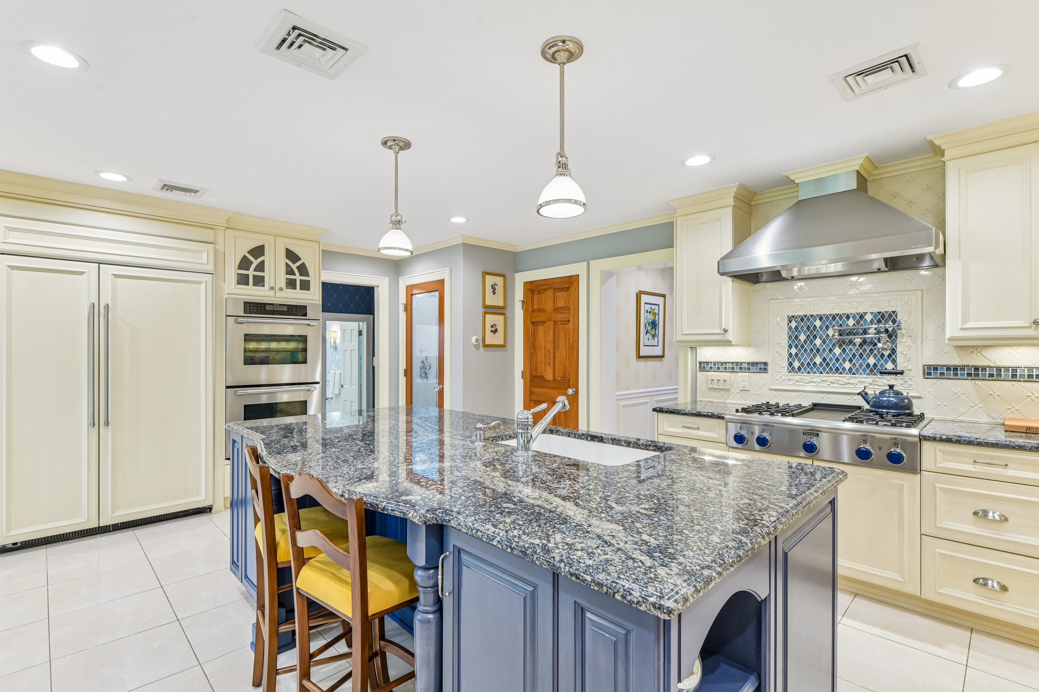 Stevenson Cir-S0605-029.jpg