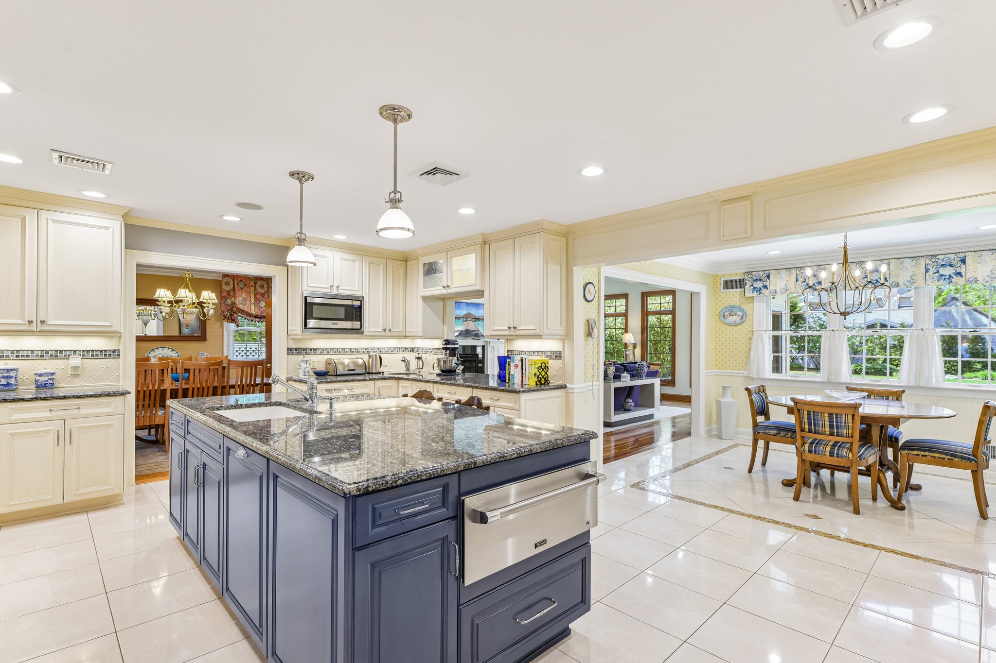 Stevenson Cir-S0605-031.jpg