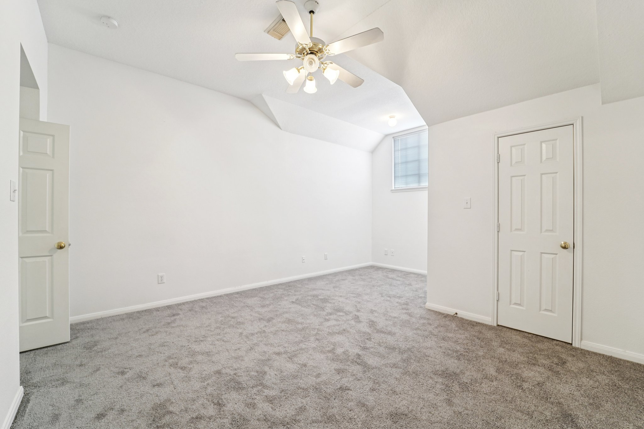 Walters Rd 55-S2503-027.jpg