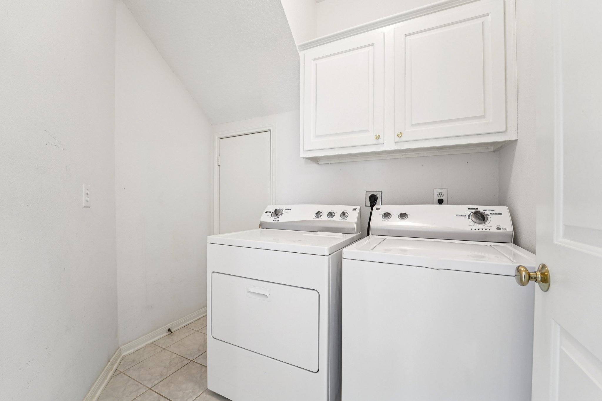 Walters Rd 55-S2503-031.jpg