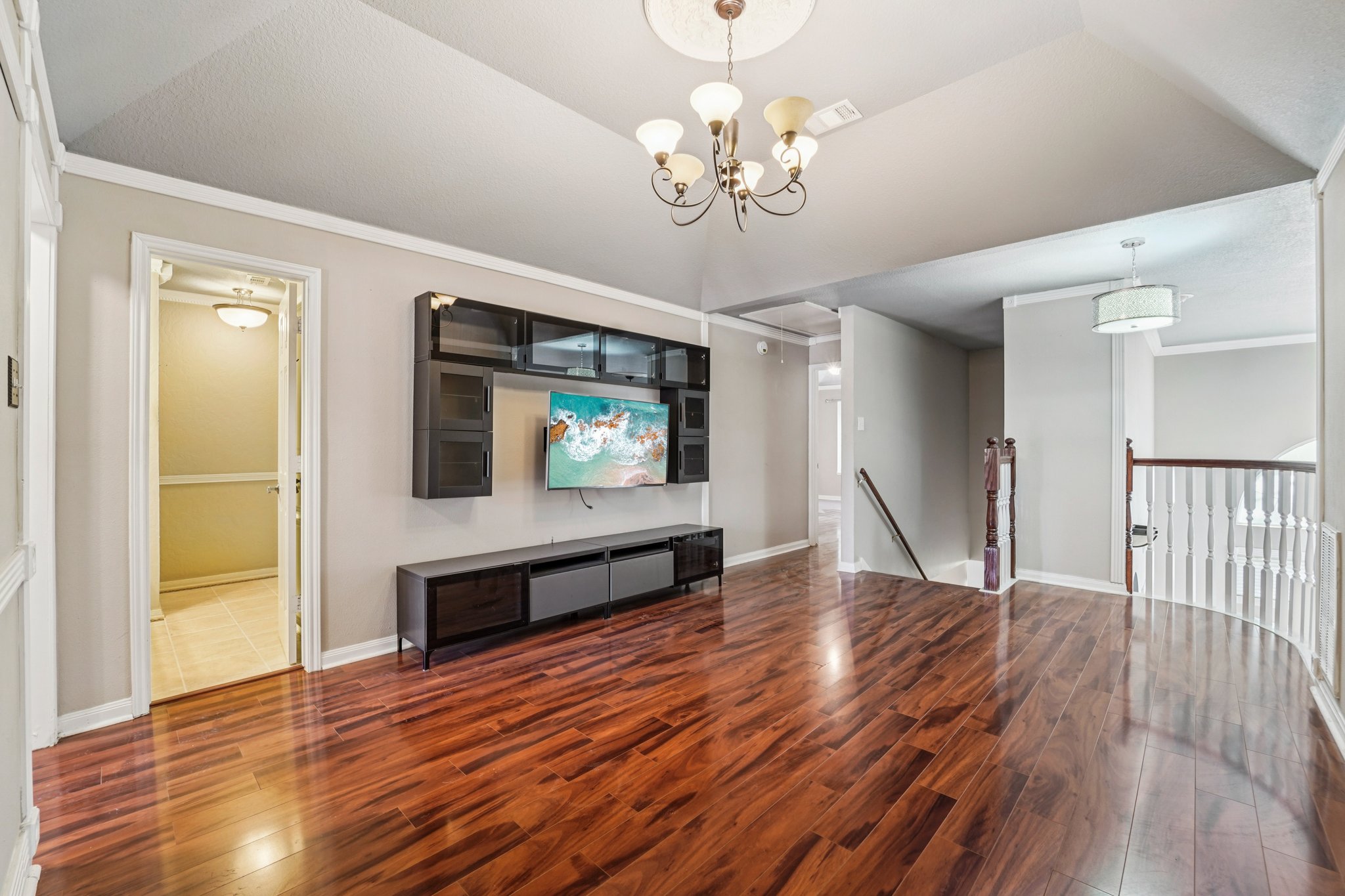 Walters Rd 68-S2810-007.jpg