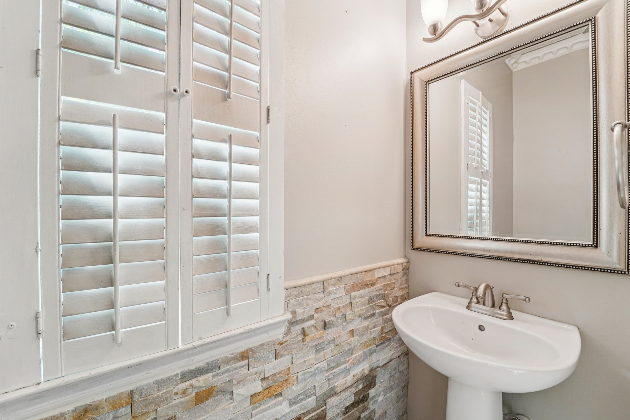 Walters Rd 68-S2810-013.jpg