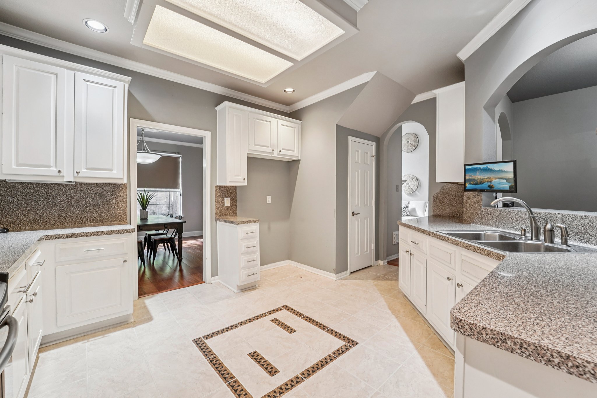 Walters Rd 68-S2810-017.jpg