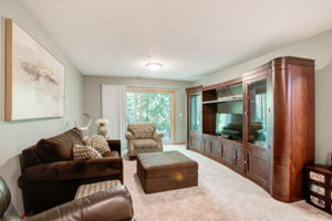 23_Family Room-2