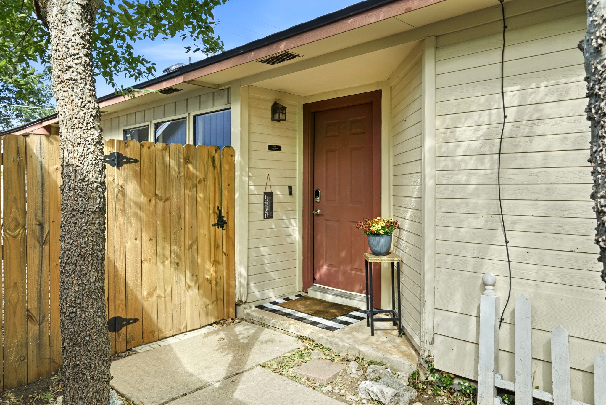 Front Entry Detail