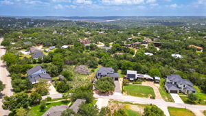  Photo 0