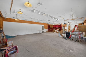 Interior 3